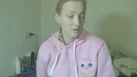 Snapshot of mistressmilly32 chatting on 02/27/26, 09:37 mistressmilly32 online show from 02/27/26, 09:37