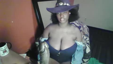 mistressmochareign online show from 04/14/26, 02:17