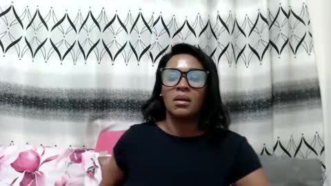 mistressshirleyx online show from 09/15/25, 12:16