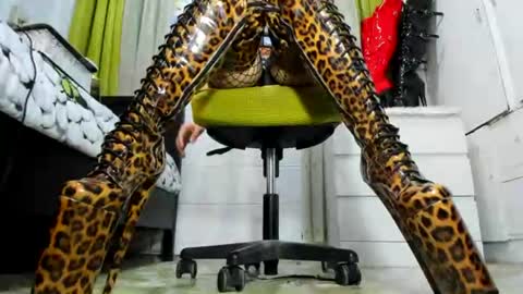 Snapshot of mistresstiffany69 chatting on 07/28/26, 11:17 Tiffany online show from 07/28/26, 11:17