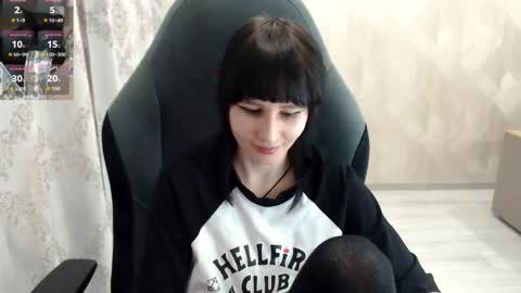 Snapshot of misty_dark chatting on 10/10/25, 10:25 misty_dark online show from 10/10/25, 10:25