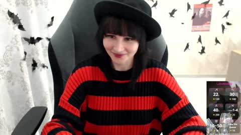 misty_dark online show from 10/28/25, 10:41