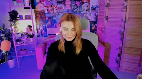 Snapshot of mistybarnes chatting on 12/09/24, 12:19 MistyBarnes NONUDE MODEL online show from 12/09/24, 12:19