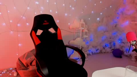 Snapshot of mistybarnes chatting on 01/10/25, 02:23 MistyBarnes NONUDE MODEL online show from 01/10/25, 02:23