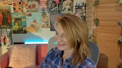 Snapshot of mistybarnes chatting on 03/02/25, 12:22 MistyBarnes NONUDE MODEL online show from 03/02/25, 12:22