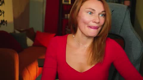 Snapshot of mistybarnes chatting on 02/06/26, 02:42 MistyBarnes NONUDE MODEL online show from 02/06/26, 02:42