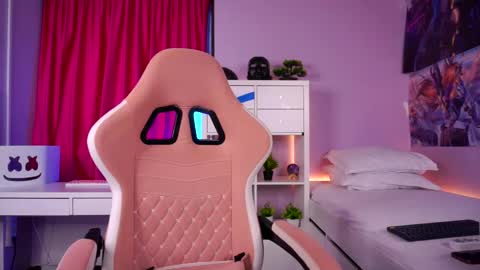 Snapshot of mistyreeds chatting on 02/09/26, 05:33 Misty online show from 02/09/26, 05:33