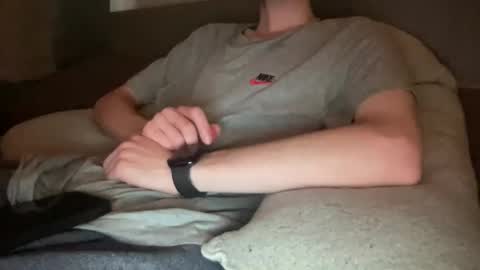 Snapshot of mitchellw7752 chatting on 01/03/25, 01:03 mitchellw7752 online show from 01/03/25, 01:03