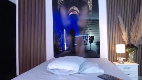 Mtica Brennet online show from 11/15/25, 03:37