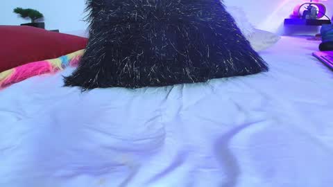 Miwa  online show from 12/18/24, 02:21