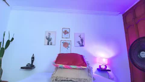 Miwa  online show from 02/11/25, 11:01