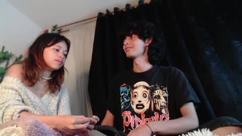 Naomi and Nekorii online show from 04/11/26, 03:00