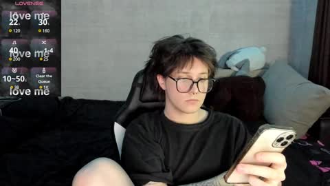 Snapshot of miya_chinen chatting on 01/25/25, 02:58 Miya online show from 01/25/25, 02:58