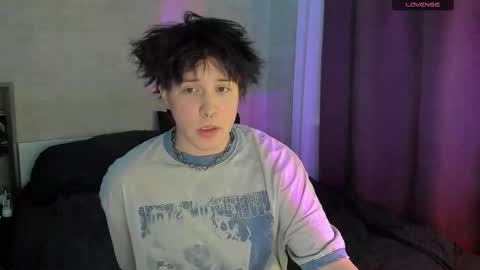 MeowMiku online show from 12/14/25, 06:34