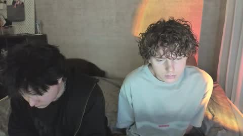 MeowMiku online show from 01/19/26, 04:00