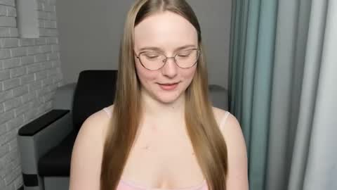 Miya online show from 02/14/25, 09:32