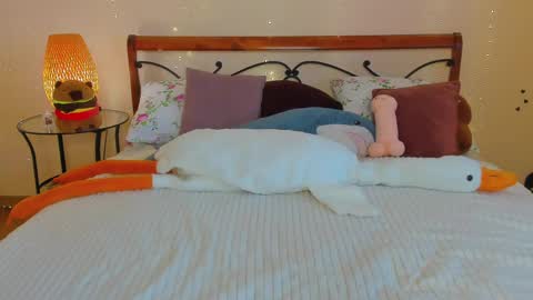 Miya online show from 04/23/26, 01:29