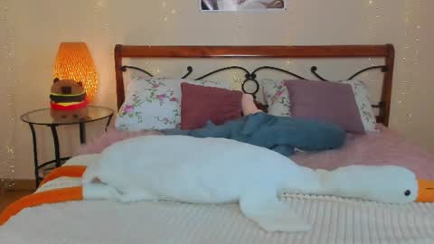 Snapshot of miya_soft chatting on 06/29/26, 01:12 Miya online show from 06/29/26, 01:12