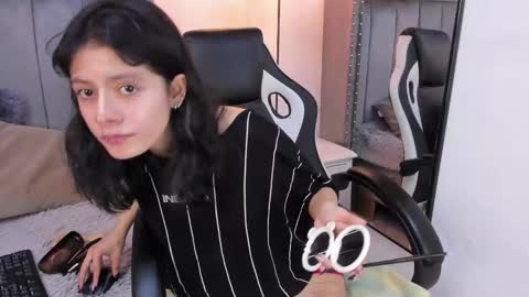 miyu_komori online show from 02/12/26, 12:44