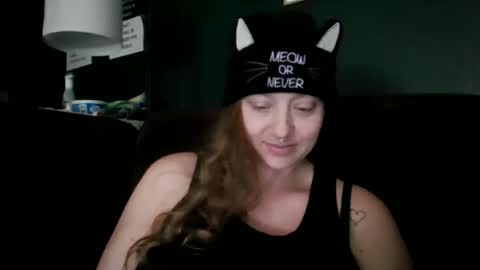 Snapshot of miztrezk chatting on 11/05/25, 03:45 miztrezk online show from 11/05/25, 03:45