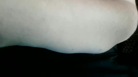 Snapshot of miztrezk chatting on 11/22/25, 08:08 miztrezk online show from 11/22/25, 08:08