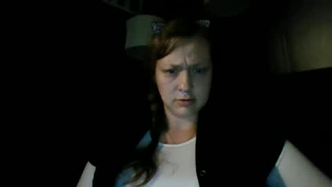 Snapshot of miztrezk chatting on 11/26/25, 10:11 miztrezk online show from 11/26/25, 10:11