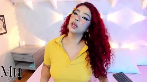 mizzhell_ online show from 09/19/25, 12:50