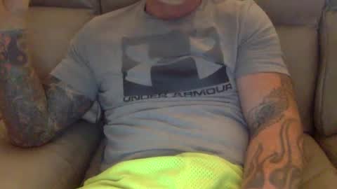 Snapshot of mjg175 chatting on 12/03/24, 04:28 SexyRed online show from 12/03/24, 04:28