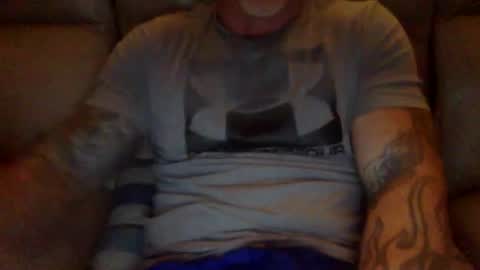 Snapshot of mjg175 chatting on 12/31/24, 10:45 SexyRed online show from 12/31/24, 10:45