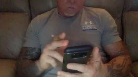 Snapshot of mjg175 chatting on 01/15/25, 10:02 SexyRed online show from 01/15/25, 10:02