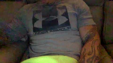 Snapshot of mjg175 chatting on 02/01/25, 05:05 SexyRed online show from 02/01/25, 05:05