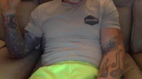 Snapshot of mjg175 chatting on 02/09/25, 05:54 SexyRed online show from 02/09/25, 05:54