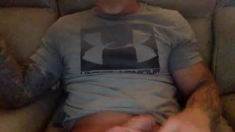 Snapshot of mjg175 chatting on 02/11/25, 04:35 SexyRed online show from 02/11/25, 04:35