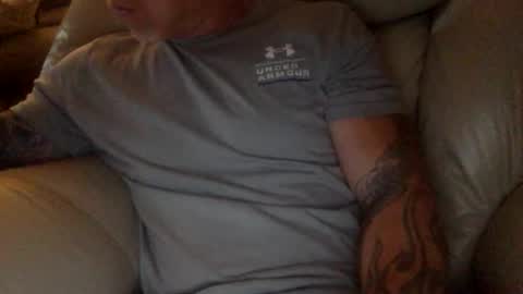 Snapshot of mjg175 chatting on 03/11/26, 08:37 SexyRed online show from 03/11/26, 08:37