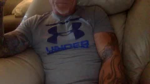 Snapshot of mjg175 chatting on 06/02/26, 04:53 SexyRed online show from 06/02/26, 04:53