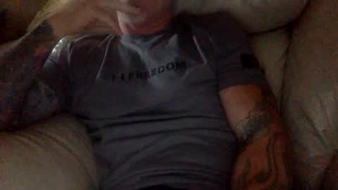 Snapshot of mjg175 chatting on 06/10/26, 05:45 SexyRed online show from 06/10/26, 05:45