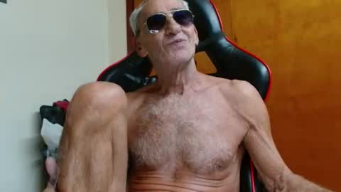 Snapshot of mjmadurengue chatting on 06/14/26, 06:15 Mario jose online show from 06/14/26, 06:15