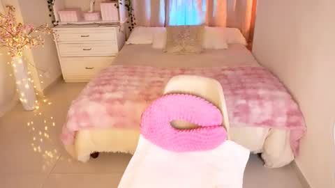 Alice online show from 02/19/26, 01:23