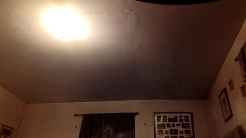 Snapshot of ml135 chatting on 09/25/25, 02:15 ml135 online show from 09/25/25, 02:15