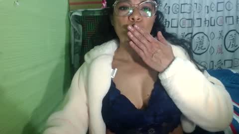 kelly online show from 09/08/25, 07:35