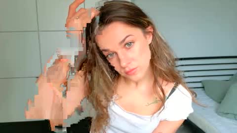 mmminnie online show from 03/17/26, 10:18