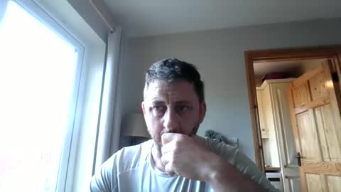 Snapshot of mnalover1 chatting on 06/09/26, 01:23 mnalover1 online show from 06/09/26, 01:23