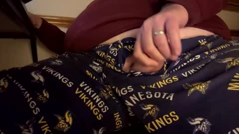 mnguy19726969 online show from 11/05/25, 03:39