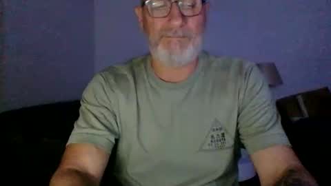 Snapshot of moamale chatting on 03/27/26, 09:10 moamale online show from 03/27/26, 09:10
