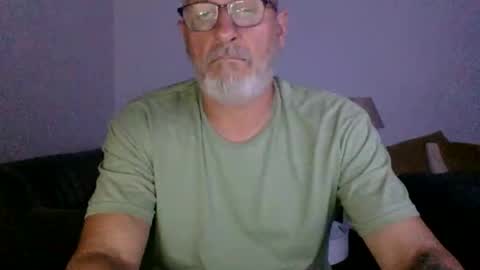 Snapshot of moamale chatting on 03/28/26, 08:47 moamale online show from 03/28/26, 08:47