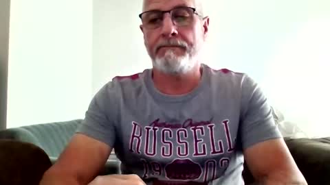 Snapshot of moamale chatting on 04/06/26, 12:19 moamale online show from 04/06/26, 12:19