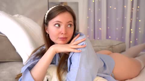 Snapshot of moan_elisa chatting on 03/02/26, 07:15 moan_elisa online show from 03/02/26, 07:15