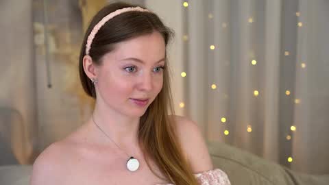 Snapshot of moan_elisa chatting on 05/02/26, 04:06 moan_elisa online show from 05/02/26, 04:06