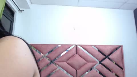 Snapshot of moan_sex1 chatting on 05/10/26, 03:44 Catalina online show from 05/10/26, 03:44