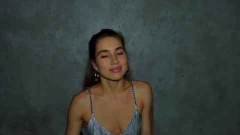Snapshot of moanamo chatting on 06/21/26, 01:35 Princess Moana online show from 06/21/26, 01:35